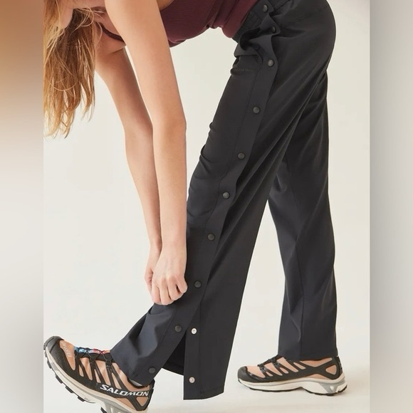 Outdoor Voices High Stride Wide Leg Tear-Away Track Pants Black Women’s Small - Picture 2 of 6